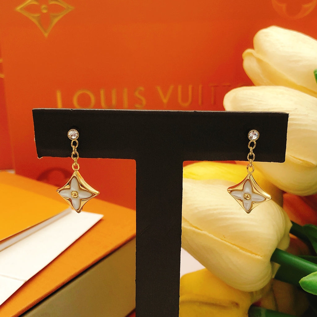 Geometric Emblem Stud Earrings in Gold-Tone – Design 026 close-up detail