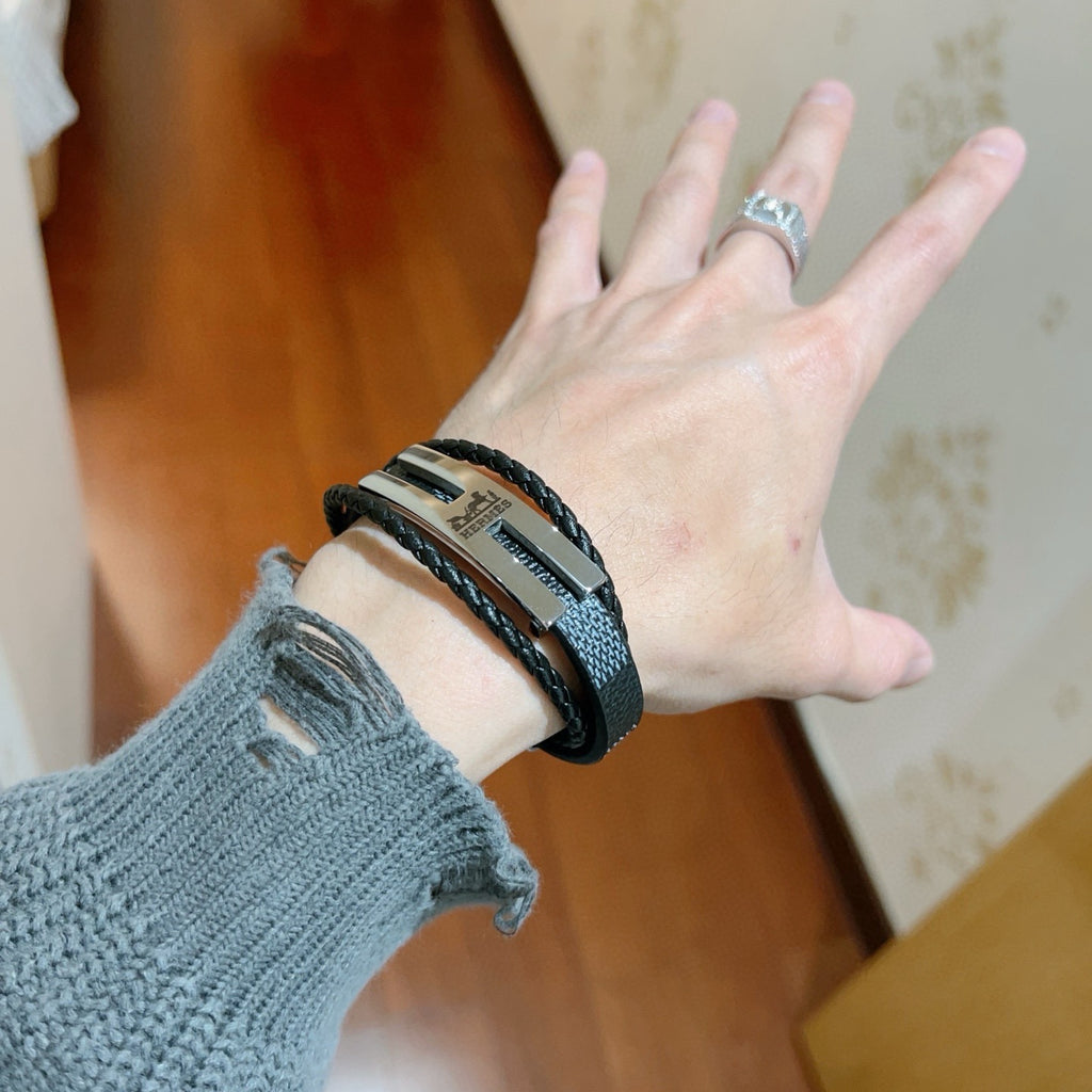 Horse Bangle in Polished Metal-Tone – Design 007 front product view