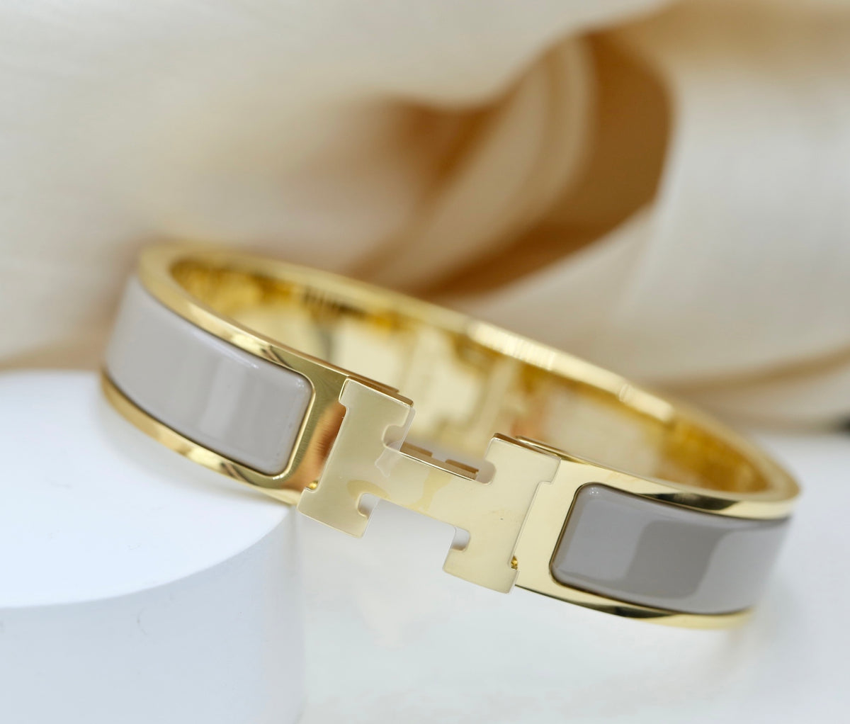 Horse Bangle in Polished Metal-Tone – Design 010 front product view