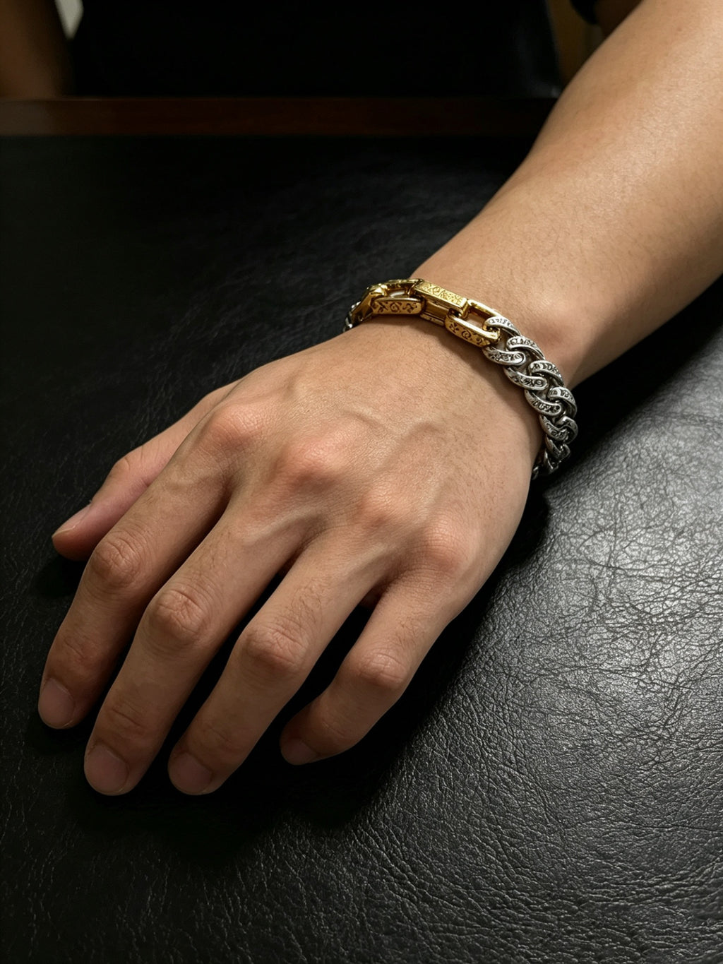 Chain Bracelet in Silver-Tone – Design 006 side detail