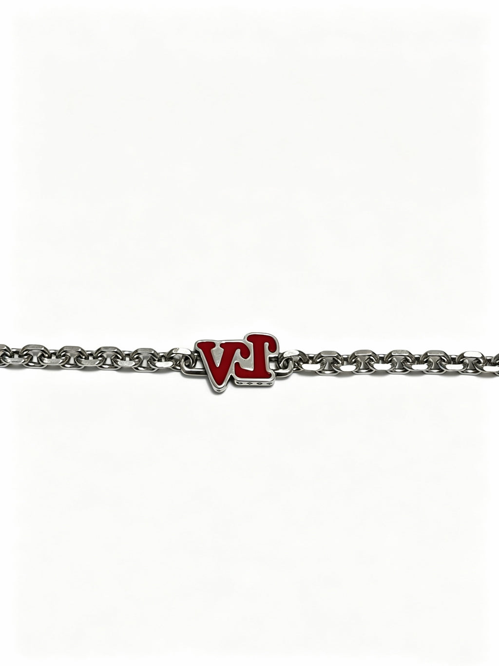Chain Pendant Necklace in Silver-Tone – Design 017 detail view