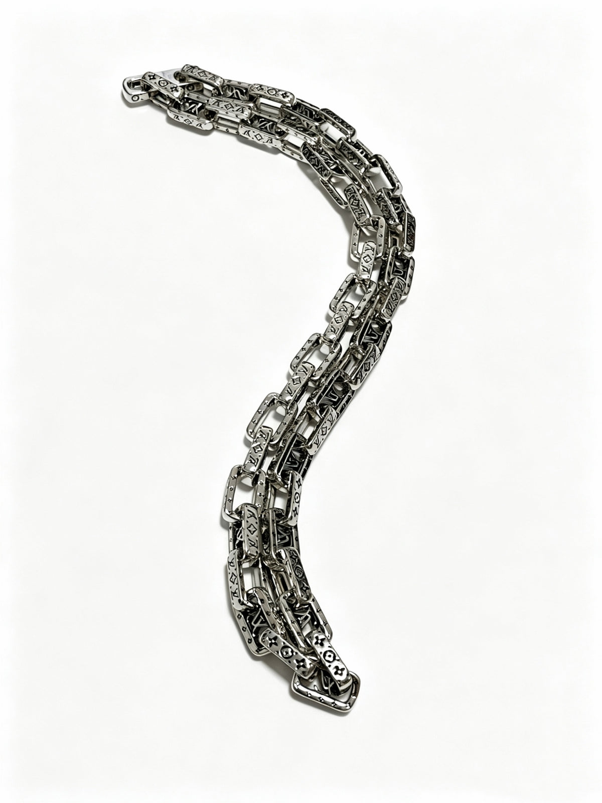 Chain Pendant Necklace in Silver-Tone – Design 015 front product view