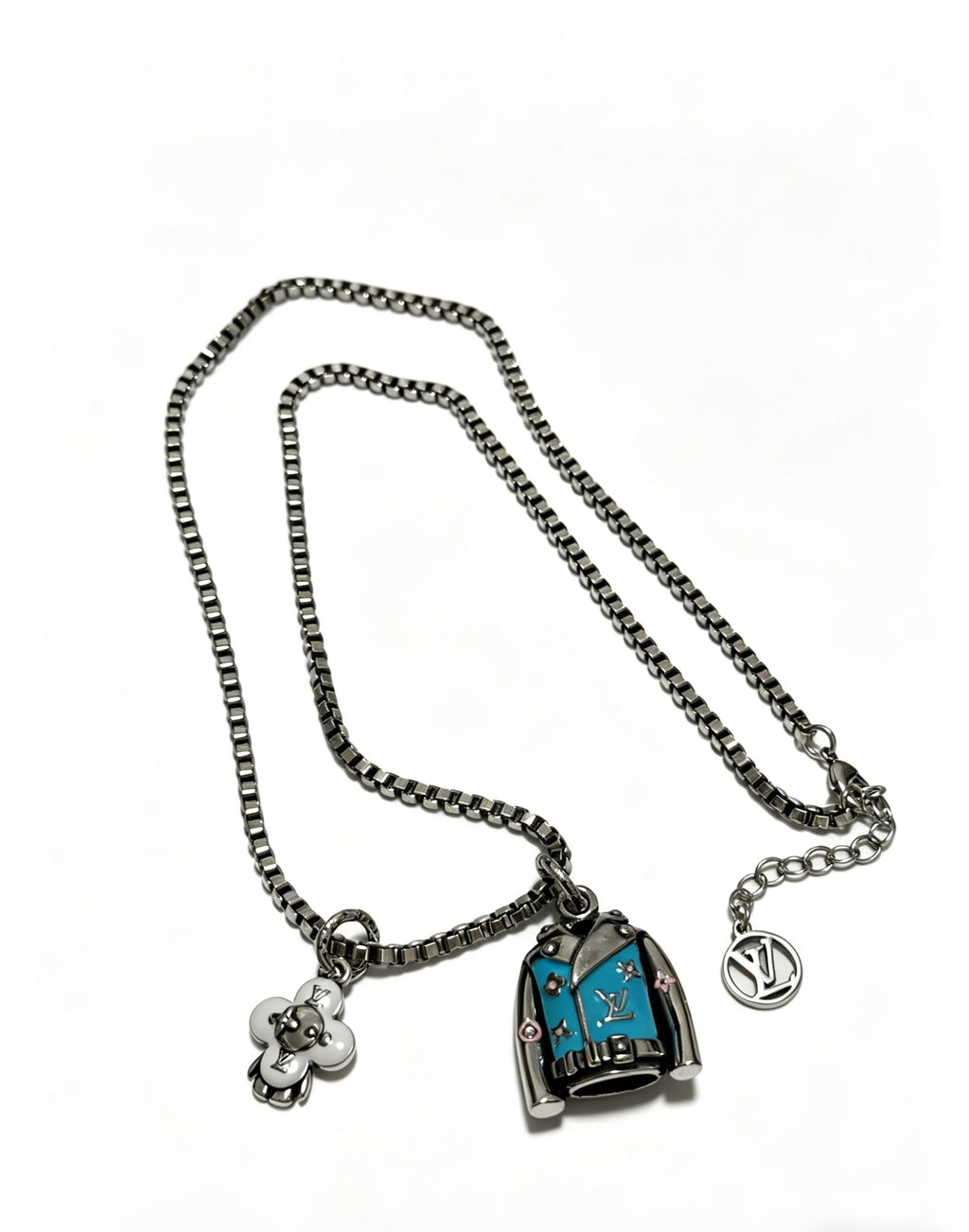 Chain Pendant Necklace in Silver-Tone – Design 009 front product view