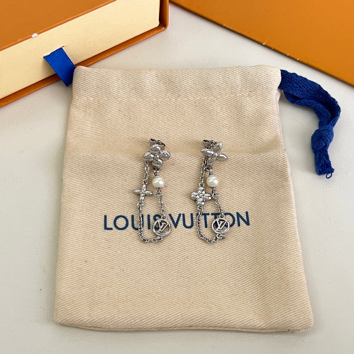 Geometric Emblem Stud Earrings in Polished Metal-Tone – Design 022 styled product view