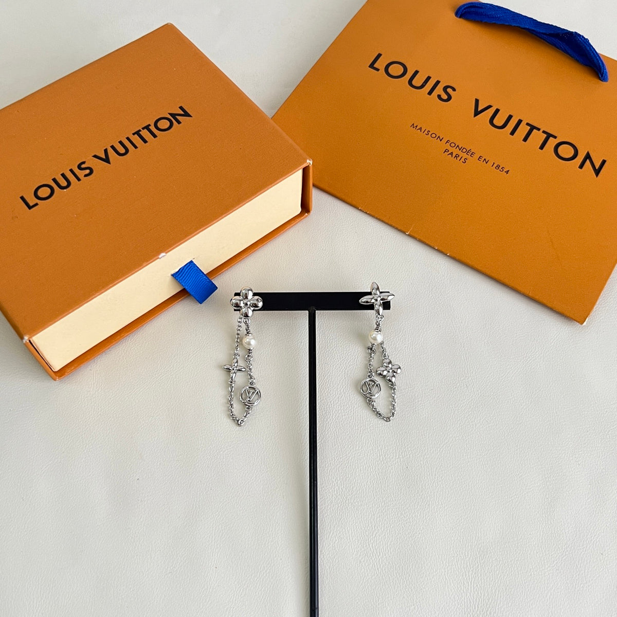 Geometric Emblem Stud Earrings in Polished Metal-Tone – Design 022 front product view