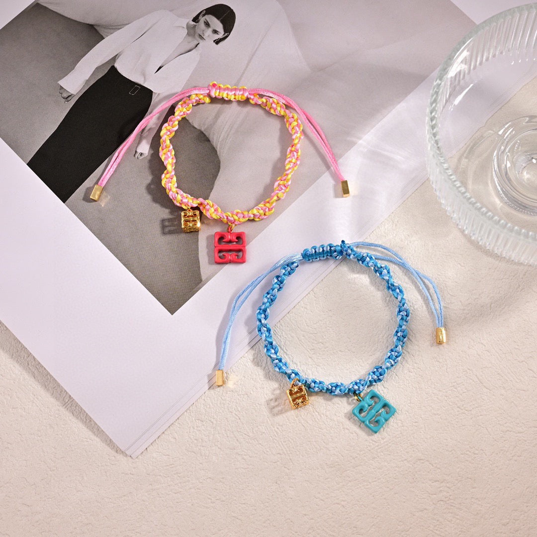 Signature Emblem Bracelet in Polished Metal-Tone – Design 027 side detail