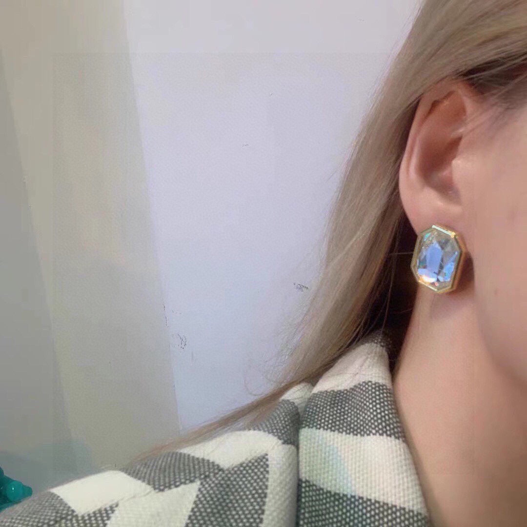 Geometric Emblem Stud Earrings in Gold-Tone – Design 007 detail view