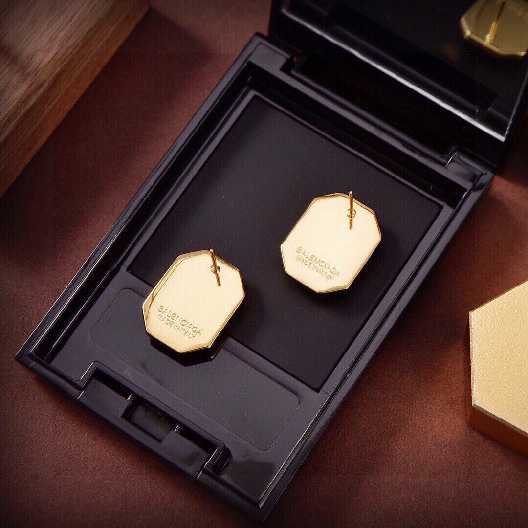 Geometric Emblem Stud Earrings in Gold-Tone – Design 007 close-up detail