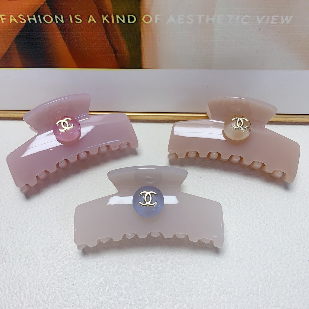 Signature Emblem Hair Clip – Design 001 main product view