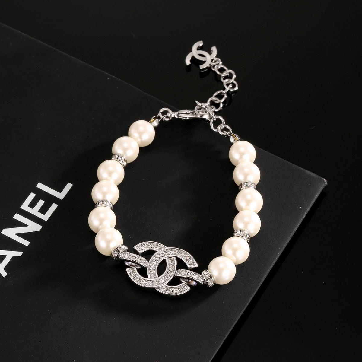 Double-C Emblem Bracelet in Gold-Tone – Pearl Detail – Design 004 close-up detail