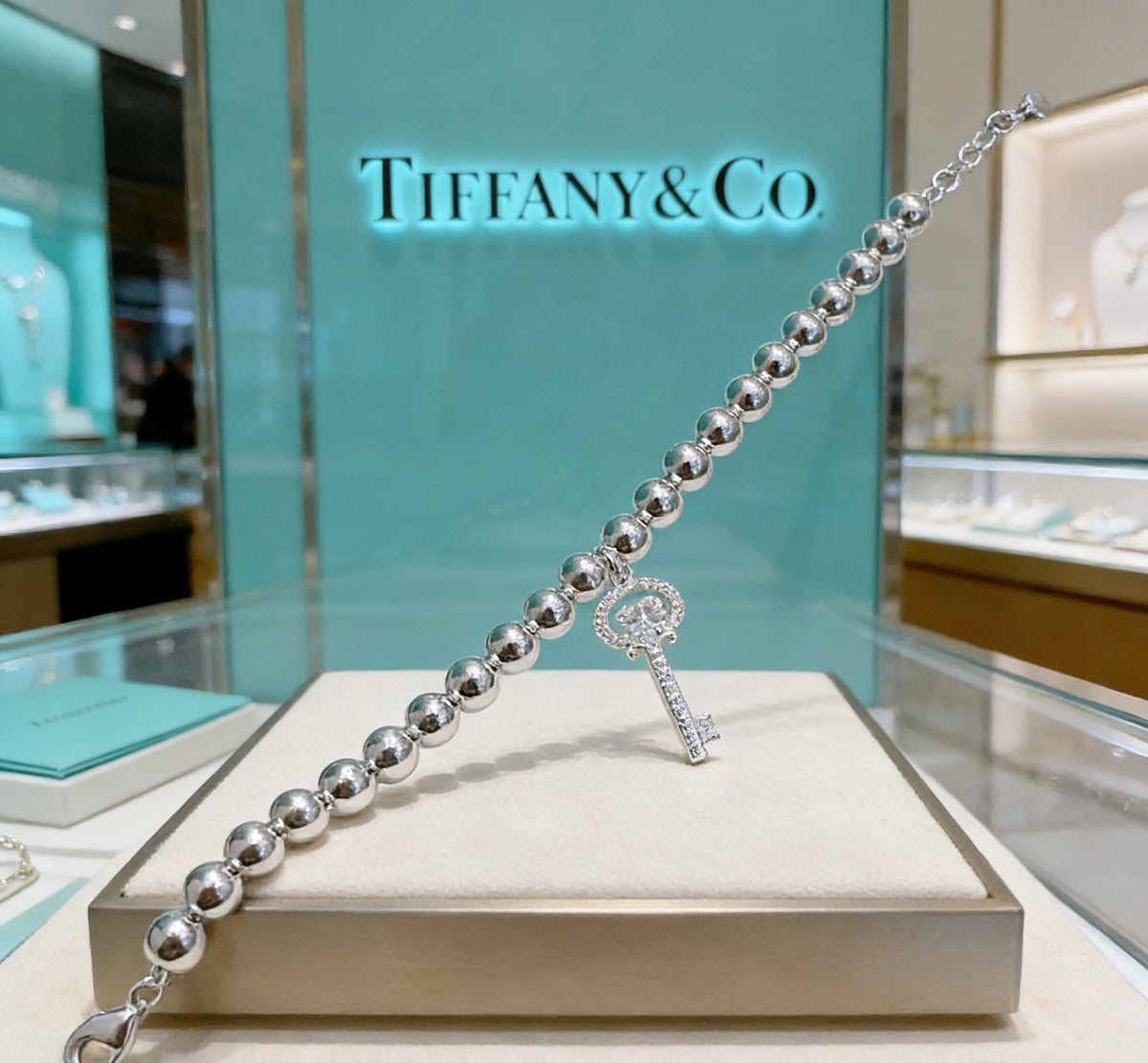 Signature Motif Bracelet in Silver-Tone – Vintage Detail – Design 41 styled product view