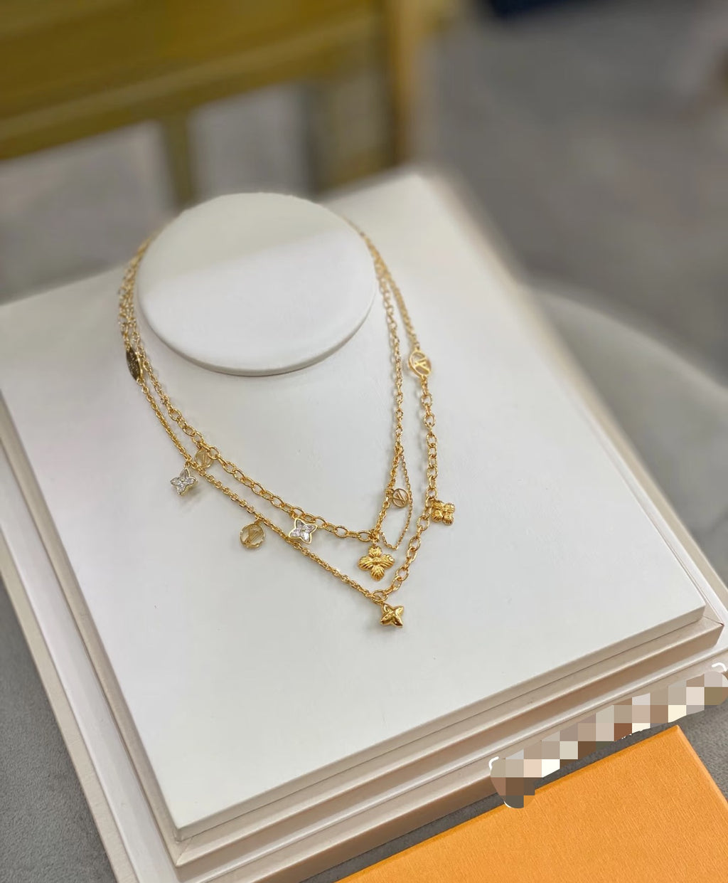 Floral Pendant Necklace in Gold-Tone – Design 003 close-up detail