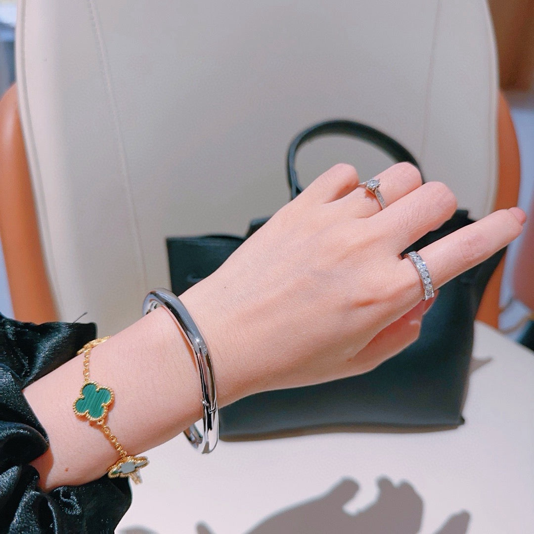 Horse Bangle in Gold-Tone – Design 025 styled product view