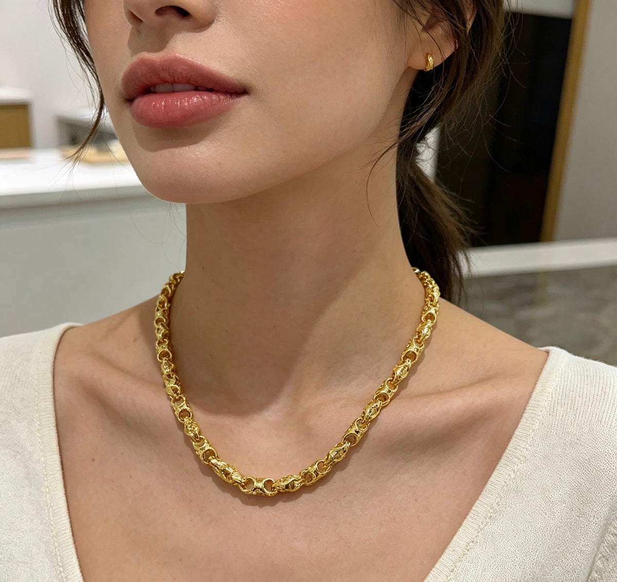 Geometric Emblem Pendant Necklace in Polished Metal-Tone – Design 003 side detail