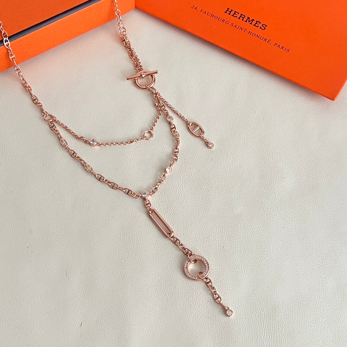 Horse Pendant Necklace in Polished Metal-Tone – Design 023 side detail