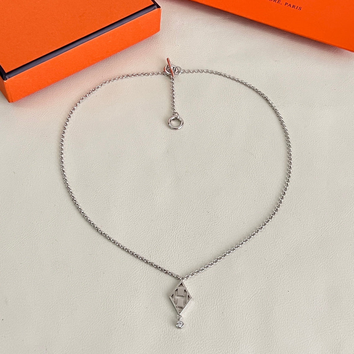 Toggle Pendant Necklace in Polished Metal-Tone – Toggle Detail – Design 023 close-up detail