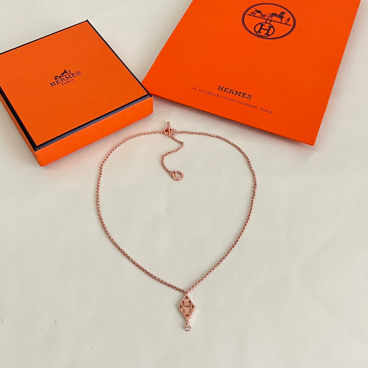 Toggle Pendant Necklace in Polished Metal-Tone – Toggle Detail – Design 022 front product view