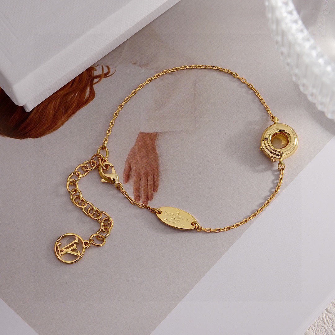 Letter Emblem Bracelet in Polished Metal-Tone – Design 029 detail view