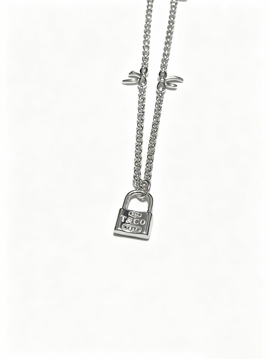 Signature Motif Pendant Necklace in Silver-Tone – Vintage Detail – Design 17 detail view