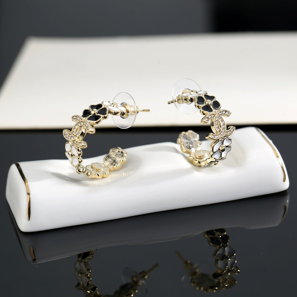 Signature Emblem Stud Earrings in Gold-Tone – Design 042 detail view