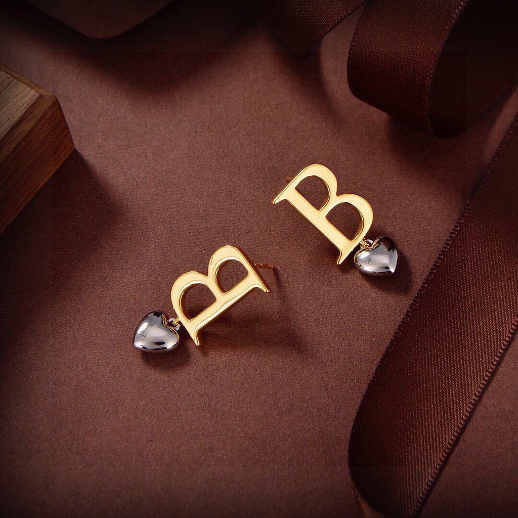 Ring Motif Stud Earrings in Polished Metal-Tone – Design 002 close-up detail