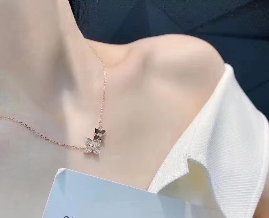 Clover Pendant Necklace in Polished Metal-Tone – Clover Detail – Design 007 styled product view