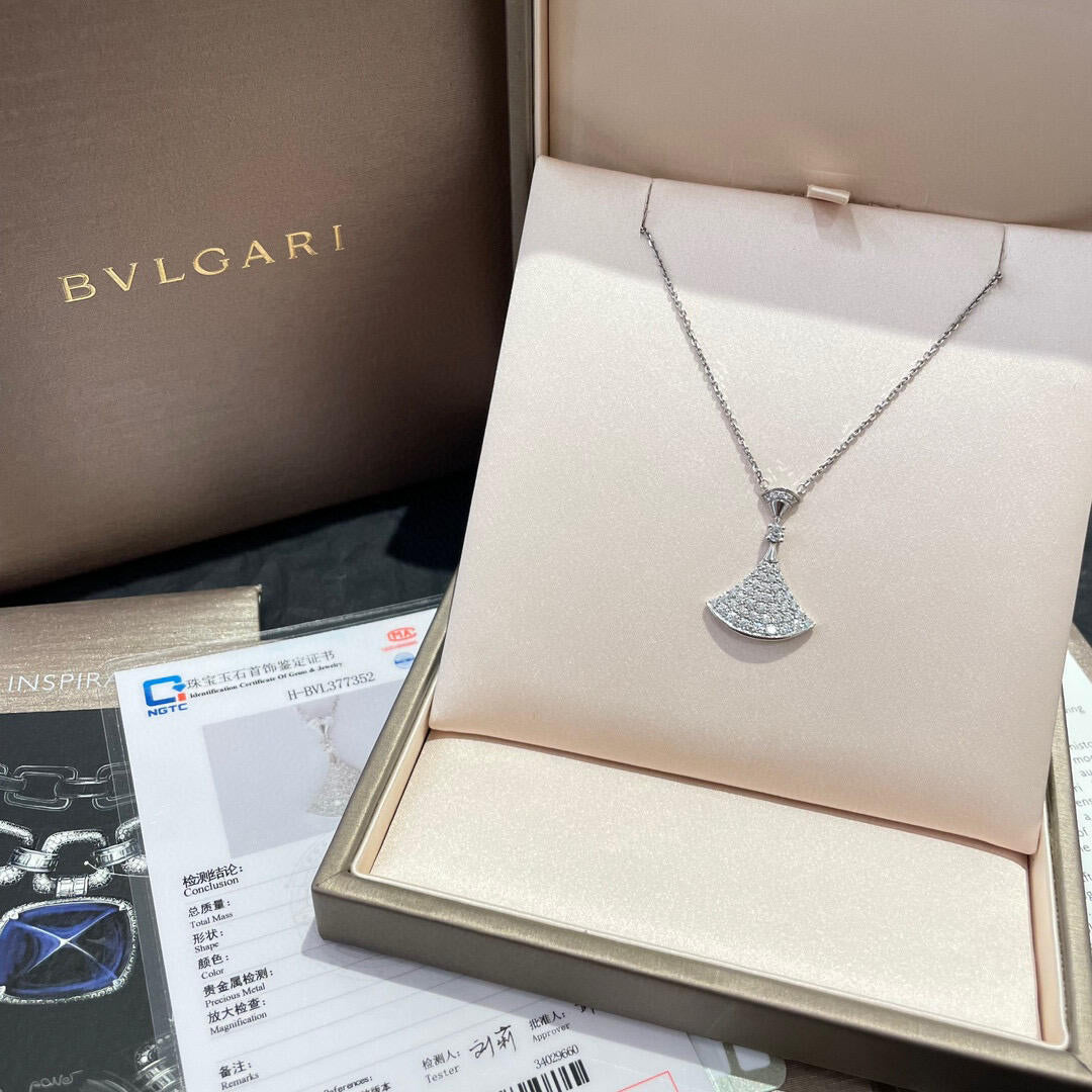 Geometric Emblem Pendant Necklace in Polished Metal-Tone – Design 007 detail view