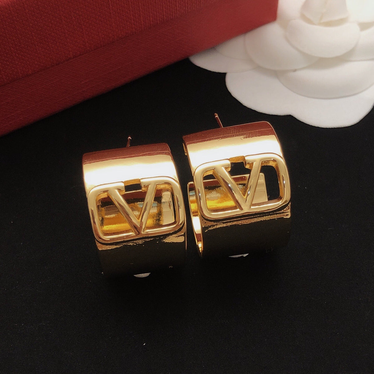 Signature Emblem Drop Earrings in Gold-Tone – Design 03 side detail