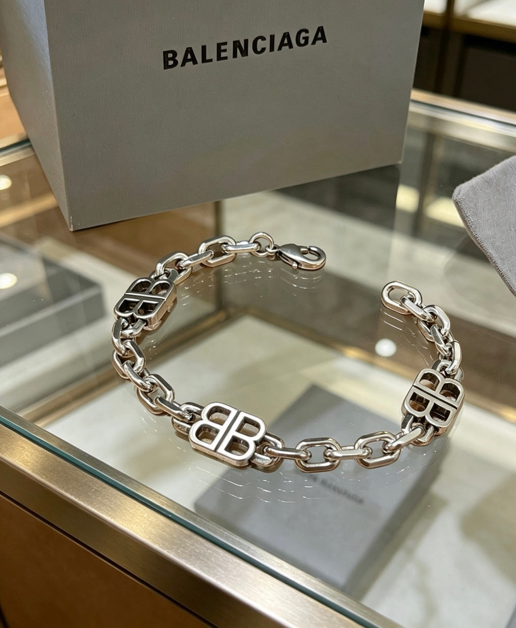 Geometric Emblem Bracelet in Polished Metal-Tone – Design 055 main product view