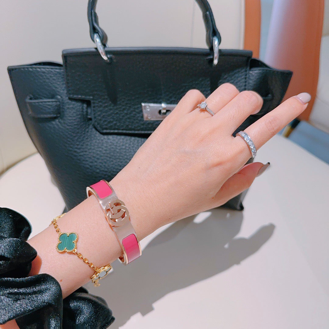 Double-G Emblem Bangle in Gold-Tone – Design 013 main product view