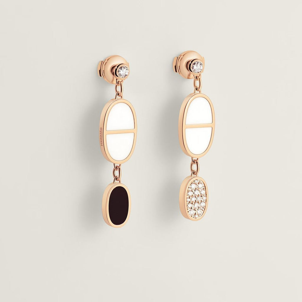 Toggle Stud Earrings in Polished Metal-Tone – Toggle Detail – Design 002 side detail