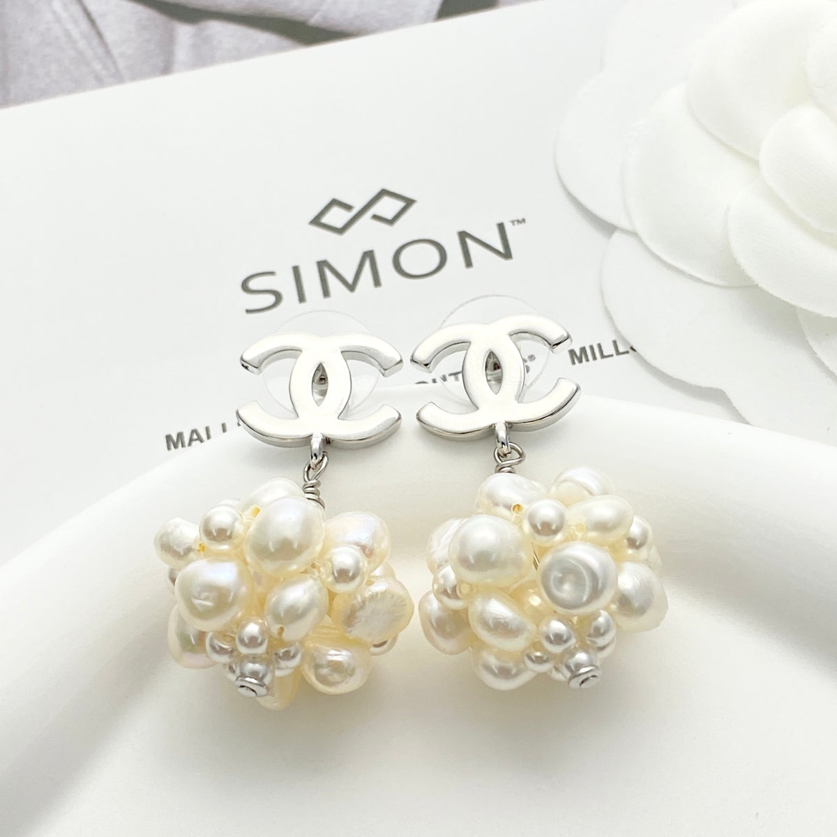 Pearl Pearl-Detail Stud Earrings – Pearl Detail – Design 011 front product view