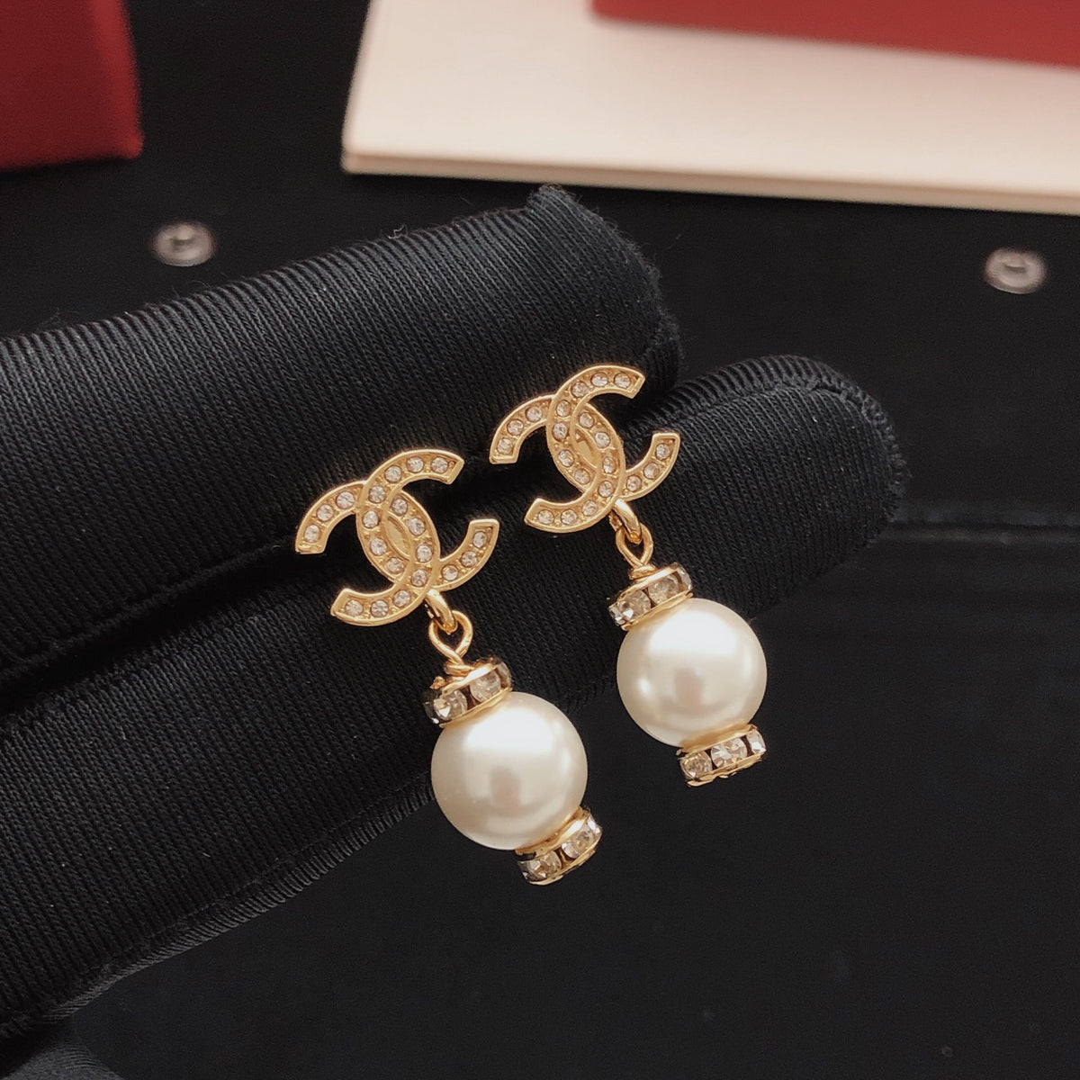 Pearl Pearl-Detail Stud Earrings – Pearl Detail – Design 009 front product view