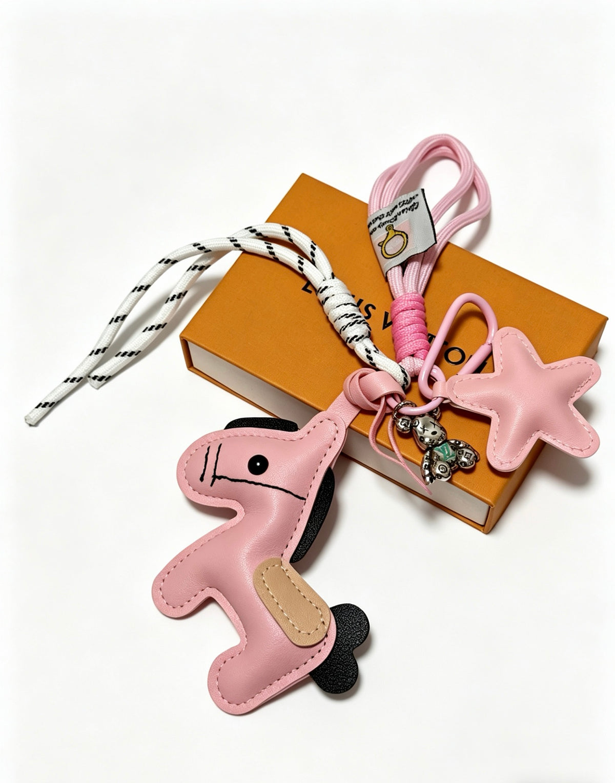 Bag Motif Keychain – Bag Detail – Design 060 side detail