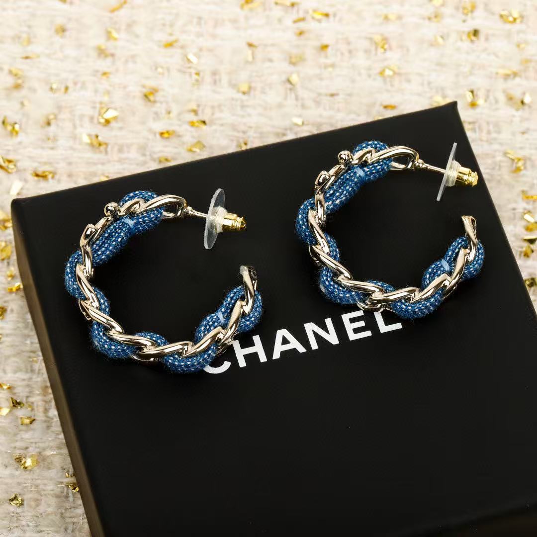 Signature Emblem Crystal-Accent Stud Earrings – Blue Detail detail view