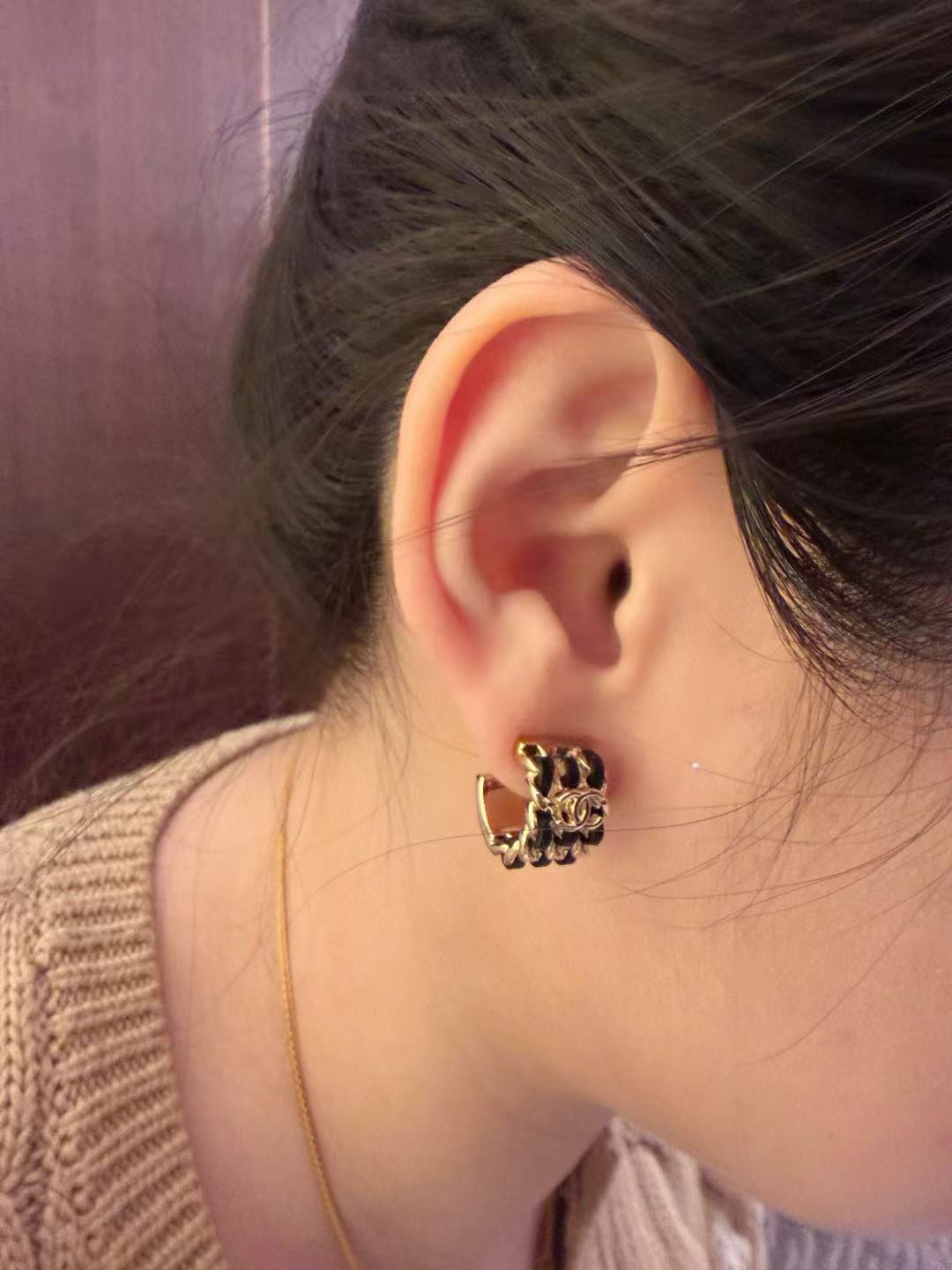 Double-C Emblem Stud Earrings in Polished Metal-Tone – Black Detail – Design 005 styled product view