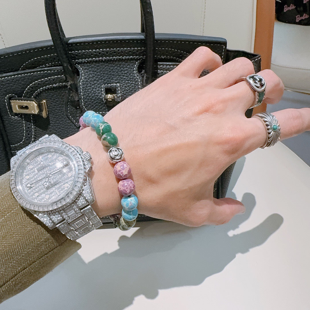 Double-G Emblem Beaded Bracelet in Polished Metal-Tone – Agate Detail – Design 021 side detail