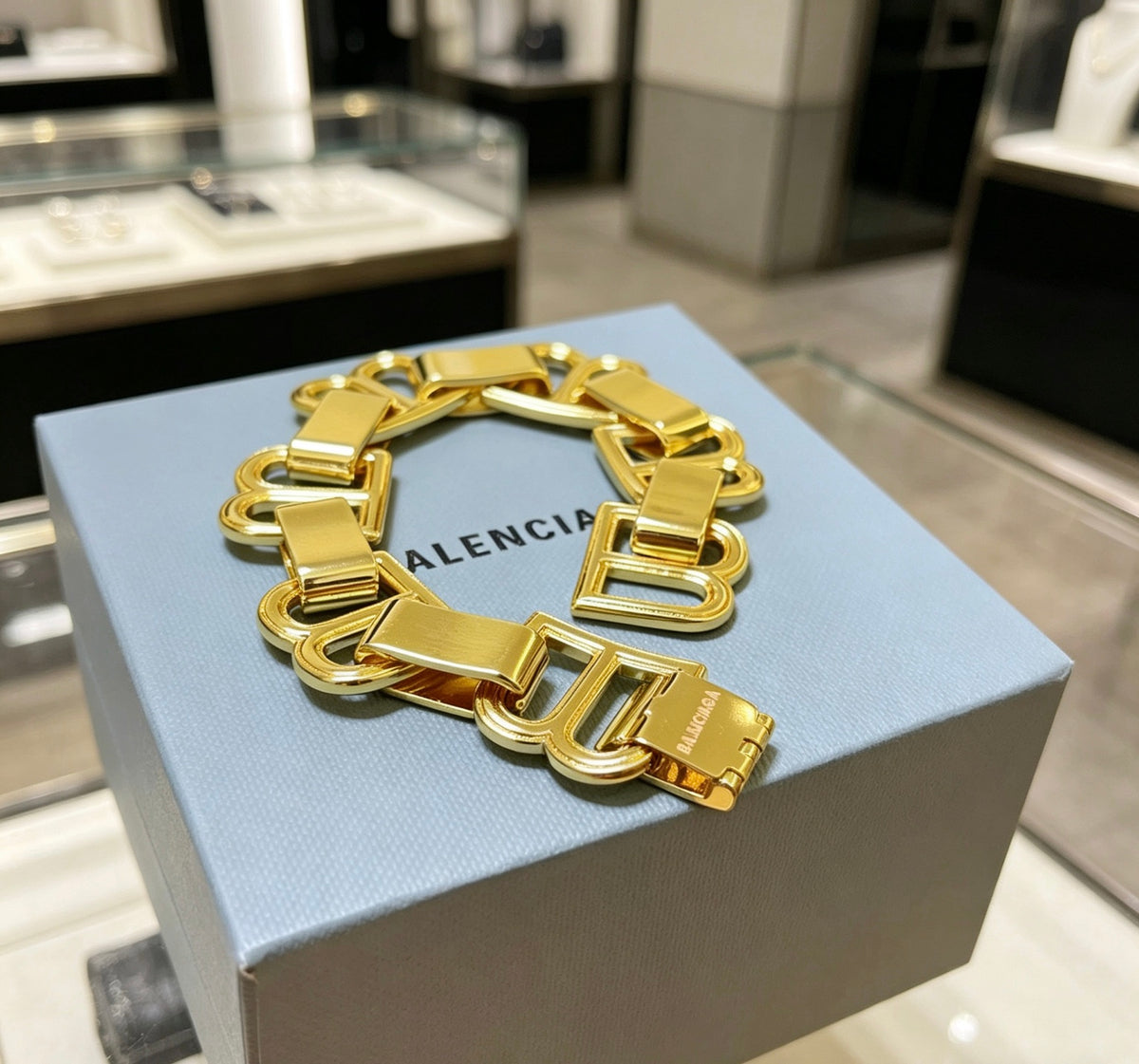 Geometric Emblem Bracelet in Polished Metal-Tone – Design 059 close-up detail