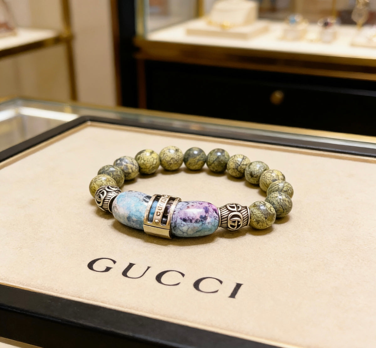 Double-G Emblem Beaded Bracelet in Polished Metal-Tone – Crystal Detail – Design 015 side detail