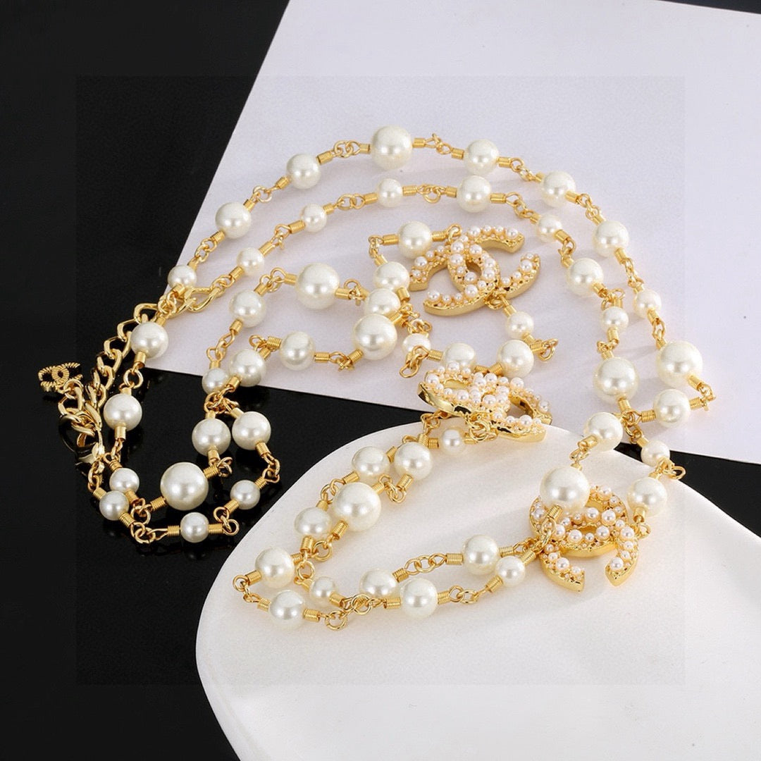 Double-C Emblem Pearl-Detail Pendant Necklace – Pearl Detail – Design 008 side detail