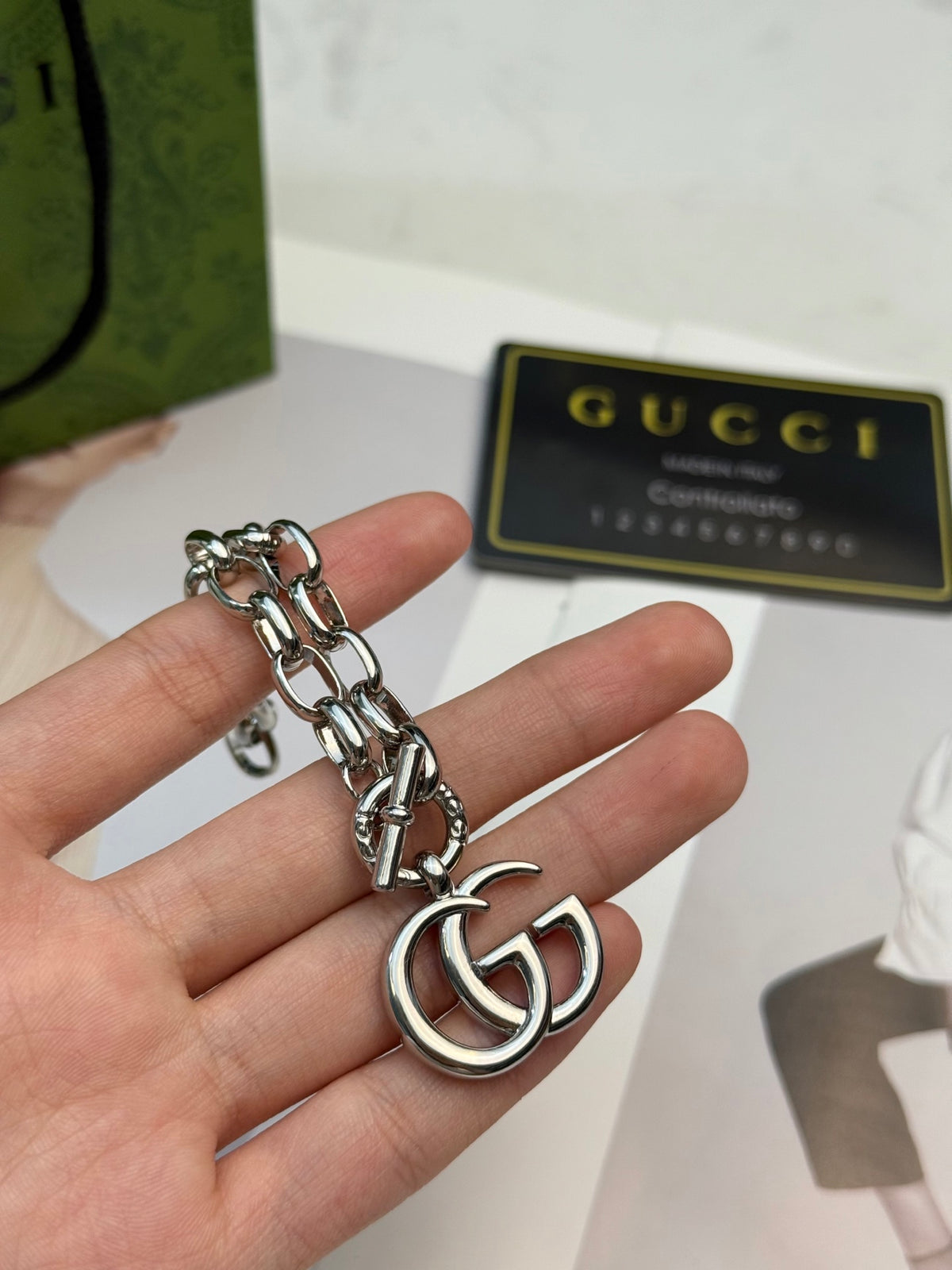 Double-G Emblem Bracelet in Polished Metal-Tone – Vintage Detail – Design 008 detail view