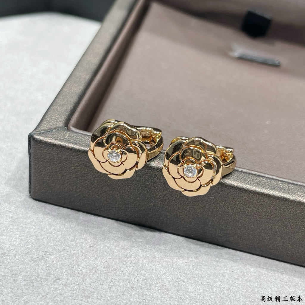 Camellia Jewelry Accessory in Polished Metal-Tone – Camellia Detail main product view