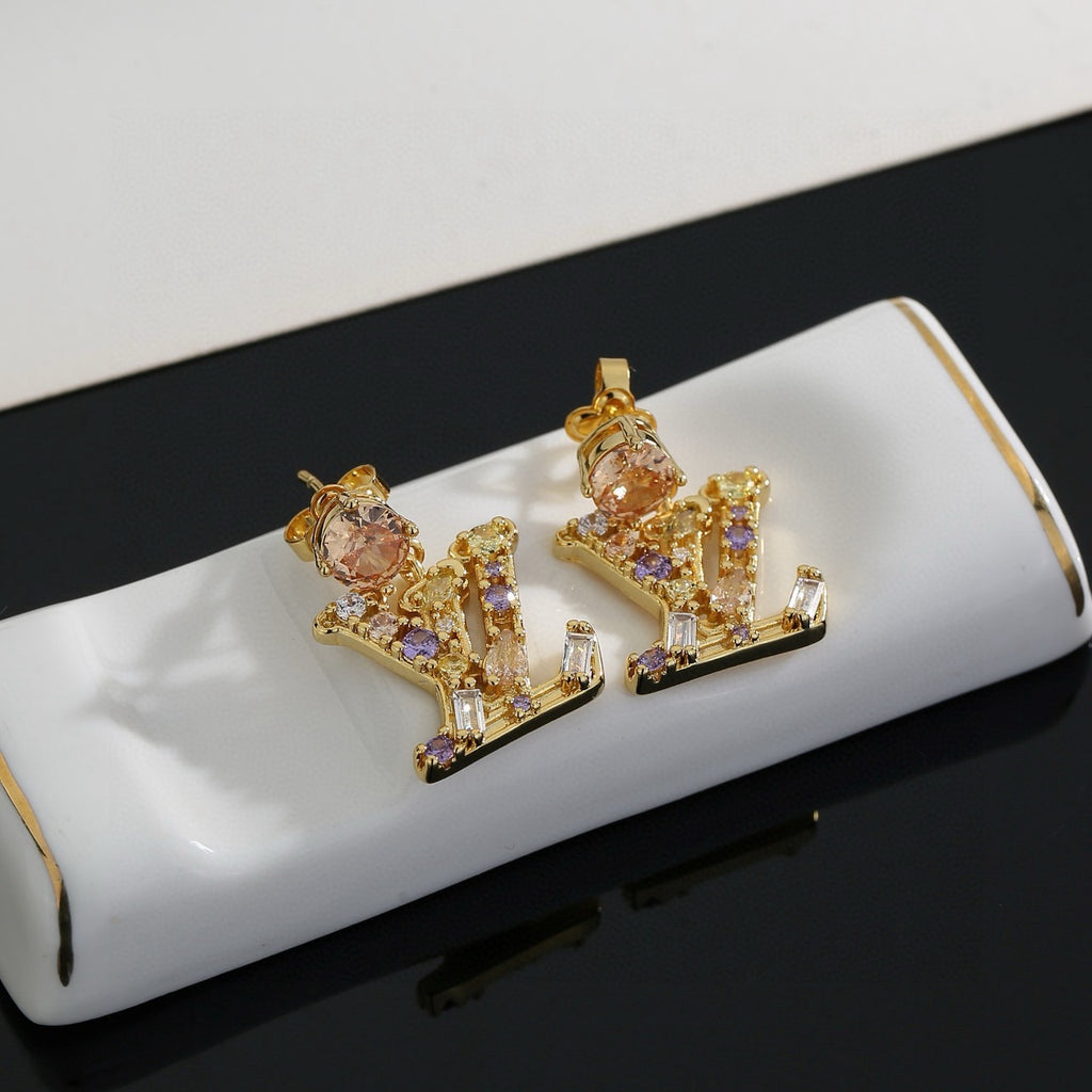 Letter Emblem Stud Earrings in Polished Metal-Tone – Design 032 side detail