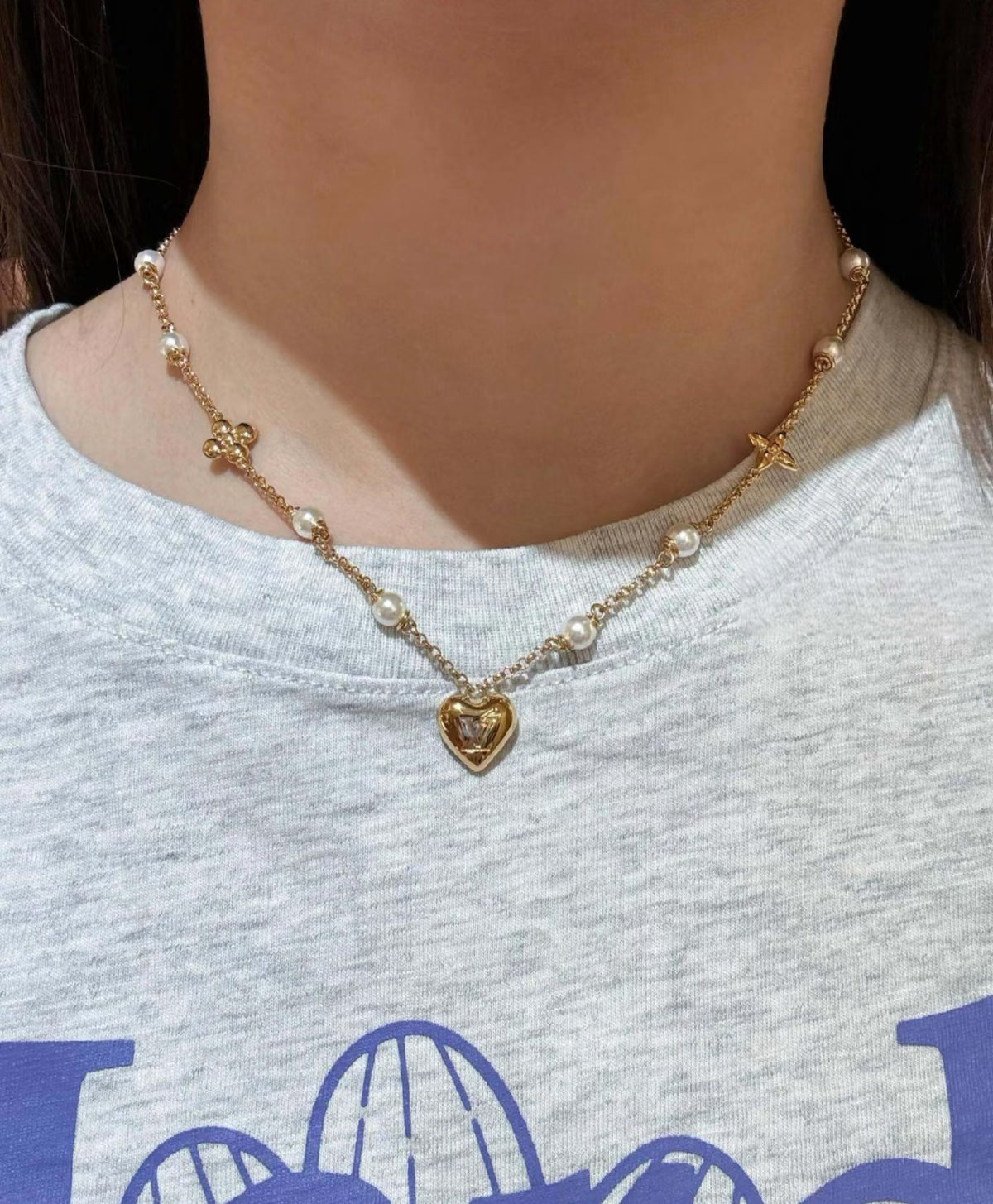 Letter Emblem Pendant Necklace in Polished Metal-Tone – Design 028 side detail