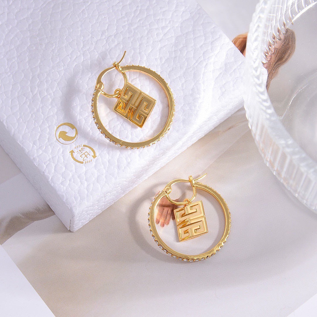 Infinity Jewelry Set – Design 02 detail view