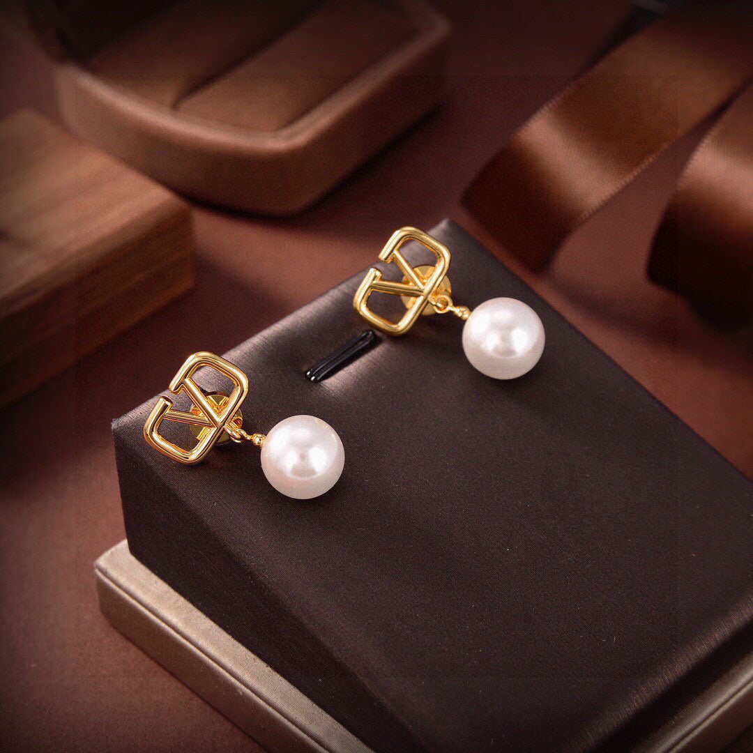 Signature Emblem Stud Earrings in Gold-Tone – Design 20 detail view