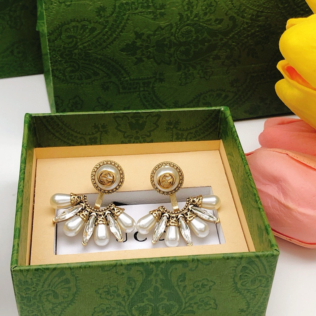 Geometric Emblem Stud Earrings in Polished Metal-Tone – Design 017 detail view