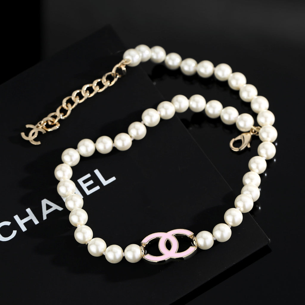 Double-C Emblem Pearl-Detail Pendant Necklace – Pearl Detail – Design 037 detail view