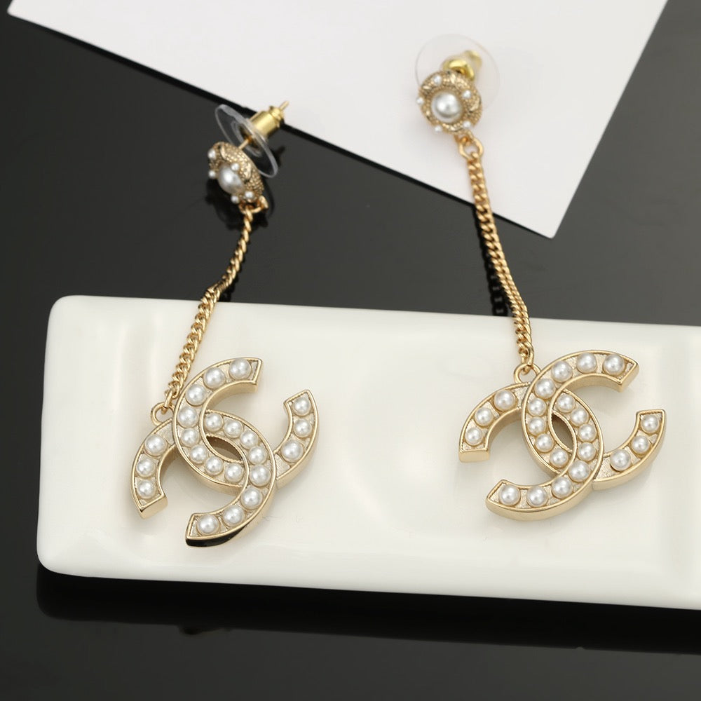 Double-C Emblem Pearl-Detail Stud Earrings – Pearl Detail – Design 005 main product view
