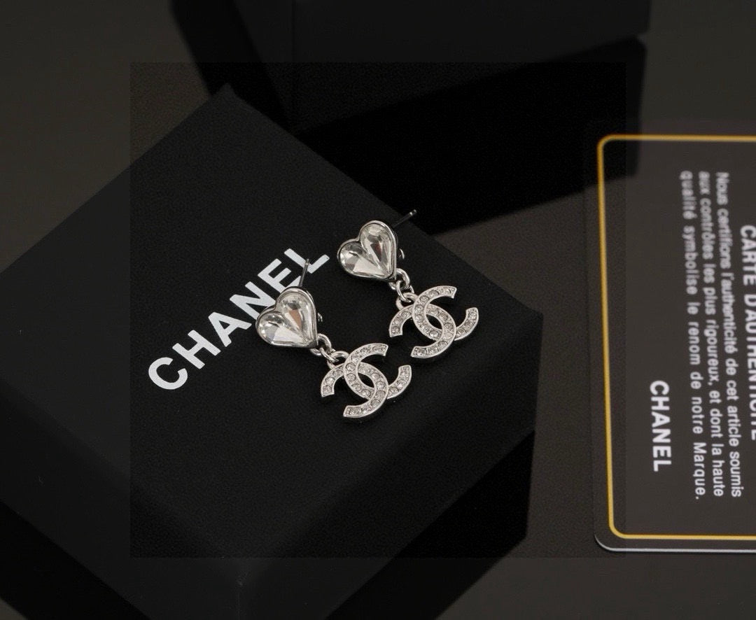 Double-C Emblem Stud Earrings in Polished Metal-Tone – Design 350 main product view